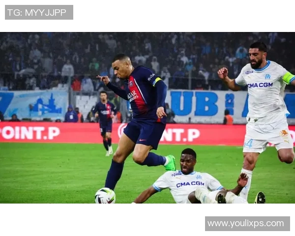 法国足球明星退役引发球迷热议回顾辉煌职业生涯与未来发展方向