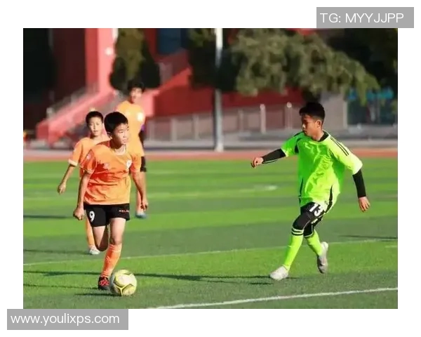 校园足球盛会迎来明星球员点燃青春激情与梦想 校园足球盛会迎来明星球员点燃青春激情与梦想